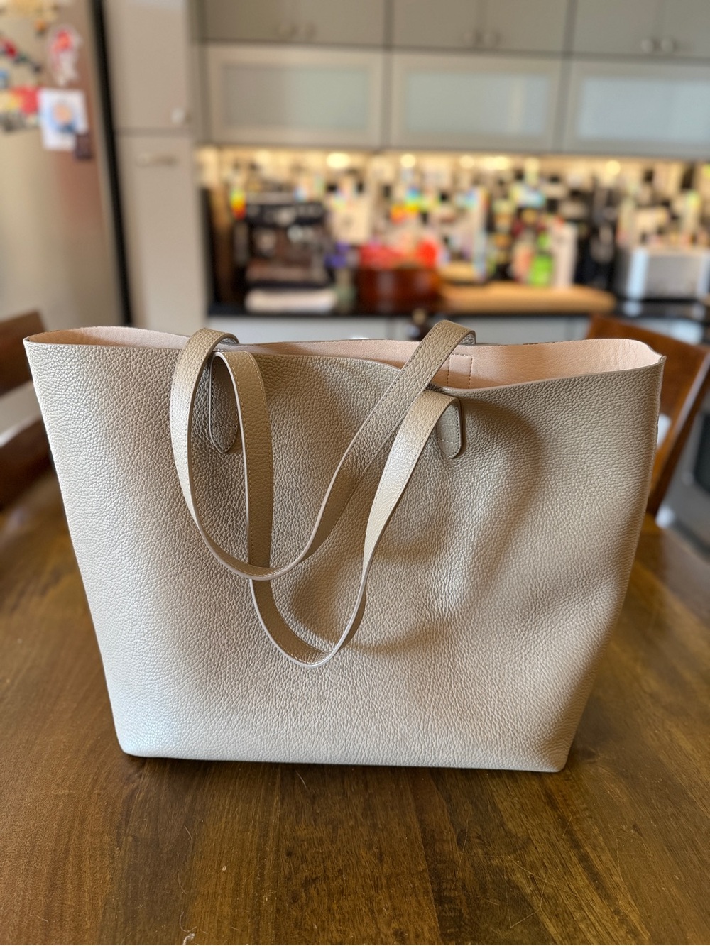 Cuyana Classic Structured Leather Tote with insert